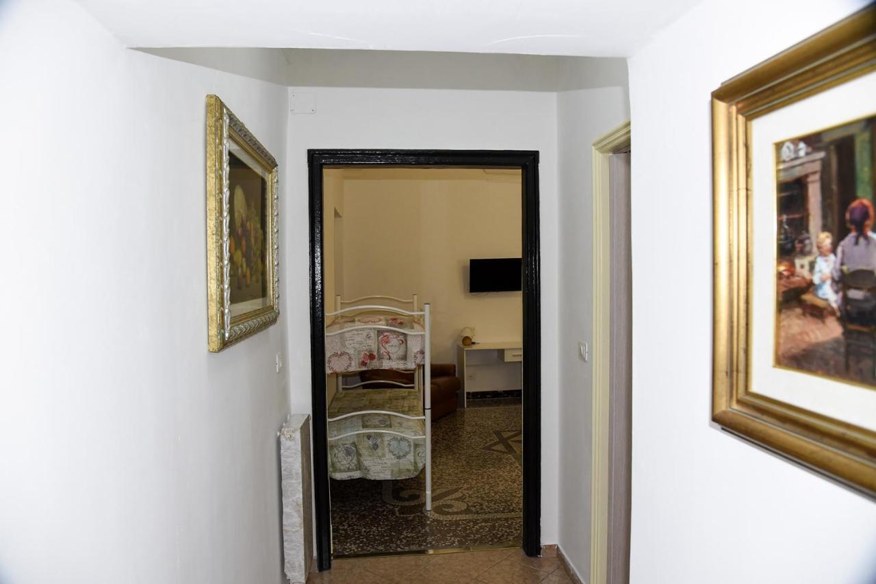 Ferienwohnung Katiuscia'S Little Corner La Spezia Exterior foto